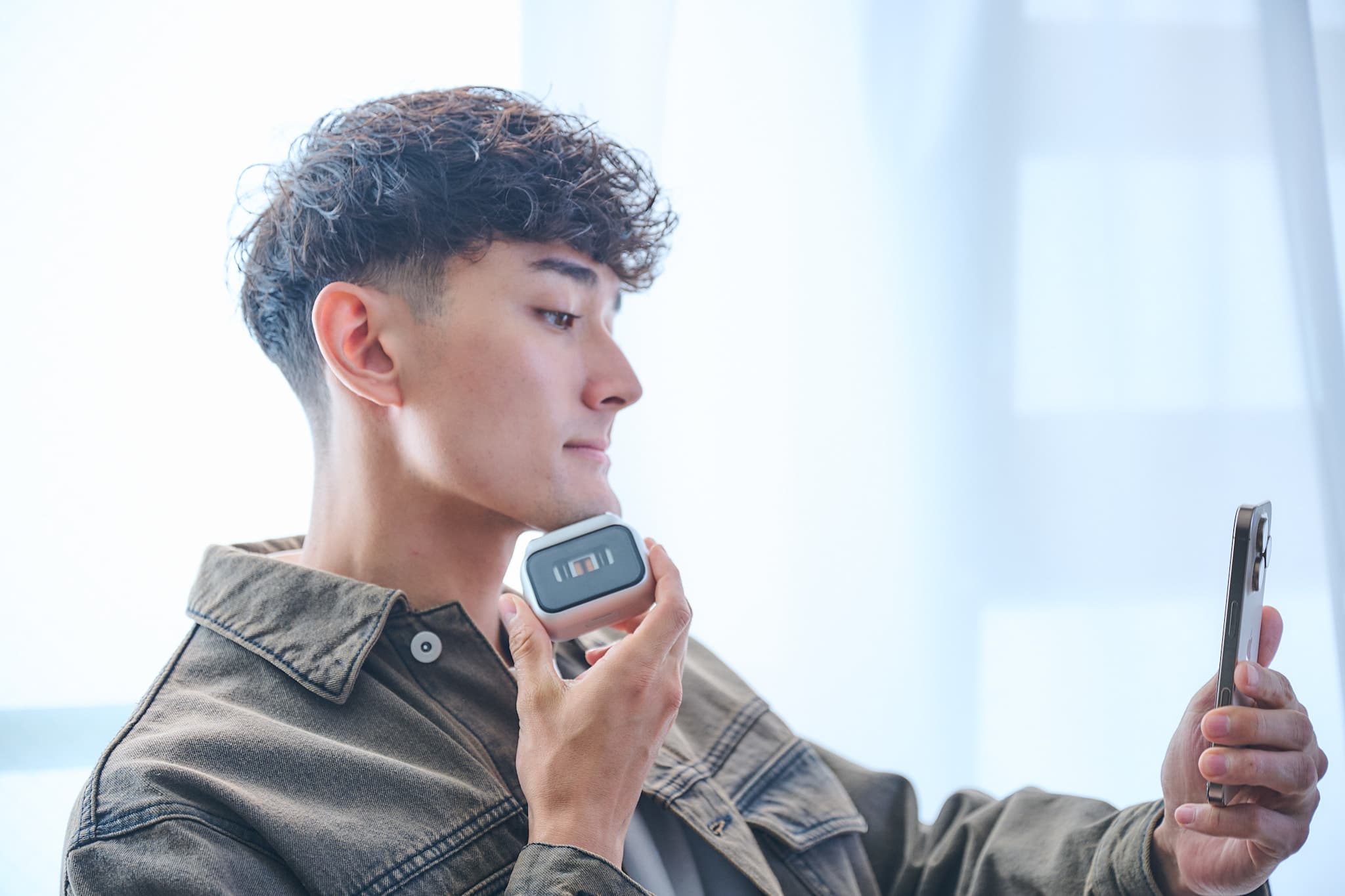 シェーバーで肌が荒れる人へ。ヒリつきが起きる原因と、今日からできる対策